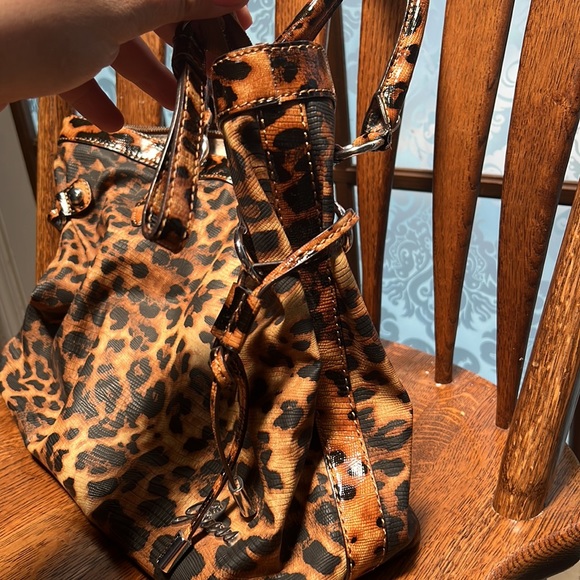 Guess leopard print bag in excellent condition - Picture 3 of 14